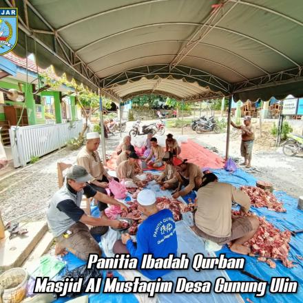 Panitia Masjid Al-Mustaqim Melalui Pembagian Daging Qur'ban kepada 230 Warga